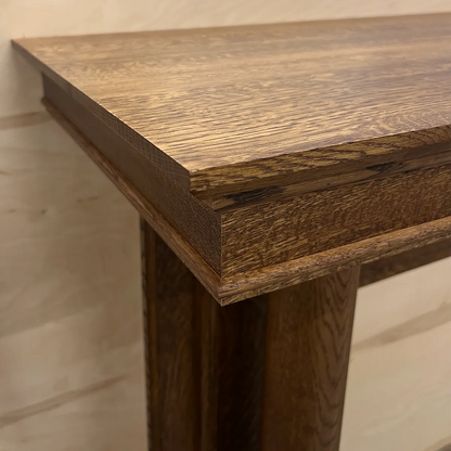 Closeup of quarter-sawn white oak grain mantel corner detail